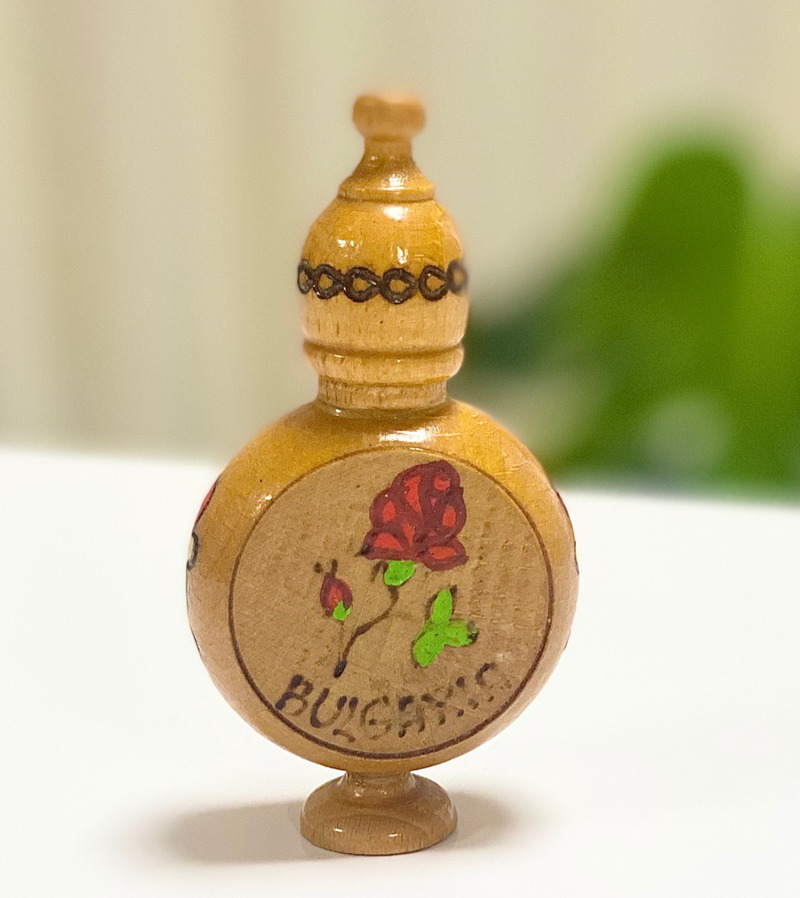 ブルガリアのローズの香水の写真